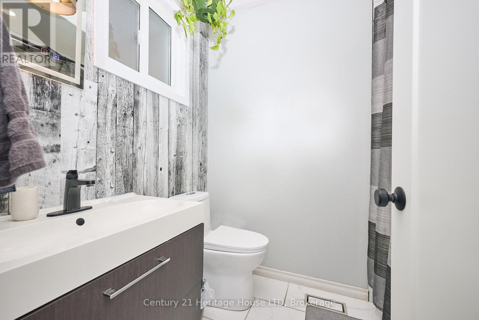 70 Taymall Street, Hamilton, Ontario  L8W 2A1 - Photo 17 - X12588796