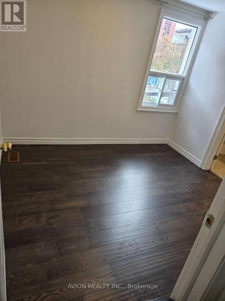 49 Torrens Avenue, Toronto, Ontario  M4K 2H9 - Photo 8 - E12588910