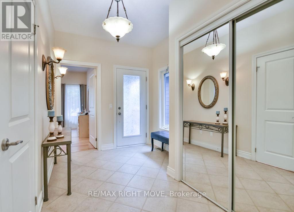 6 - 5 Invermara Court, Orillia, Ontario L3V 6B4 - Photo 3 - S12588918