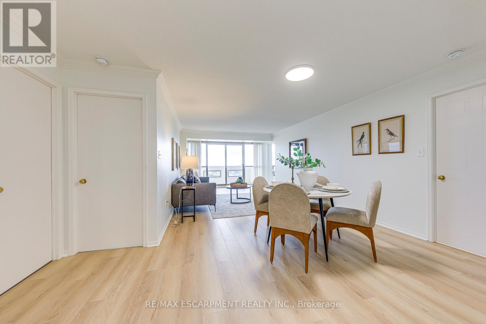 902 - 5080 Pinedale Avenue, Burlington, Ontario  L7L 5V7 - Photo 11 - W12588912