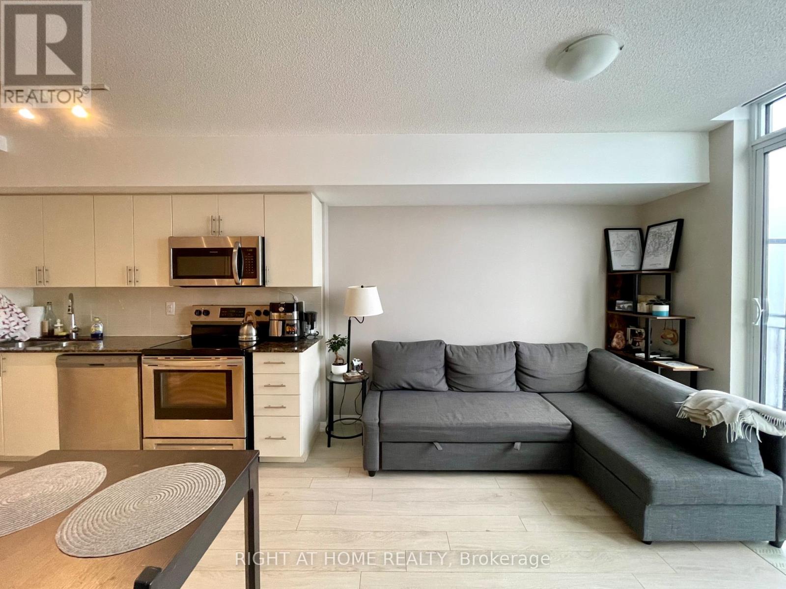 1502 - 3091 Dufferin Street, Toronto, Ontario M6A 0C4 - Photo 14 - W12588914