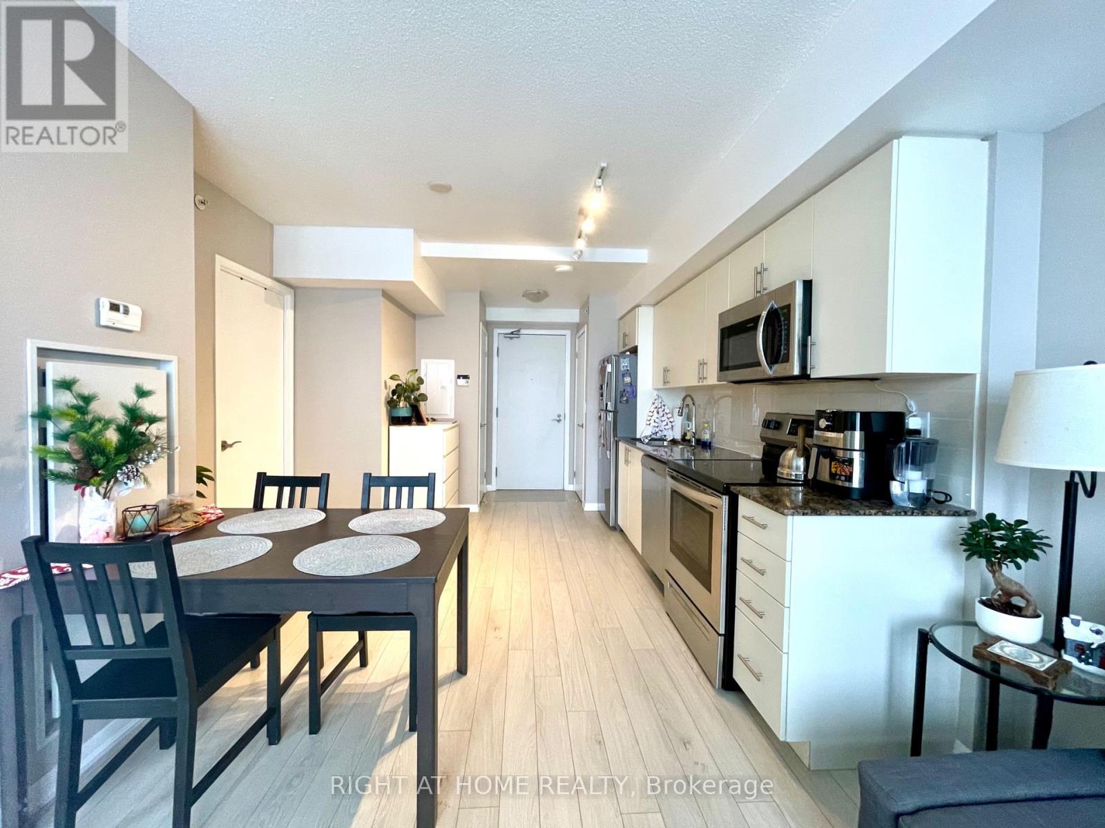 1502 - 3091 Dufferin Street, Toronto, Ontario M6A 0C4 - Photo 16 - W12588914