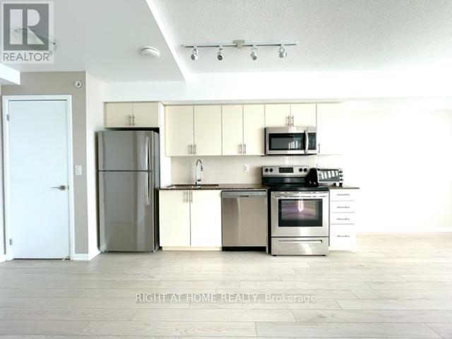 1502 - 3091 Dufferin Street, Toronto, Ontario M6A 0C4 - Photo 23 - W12588914