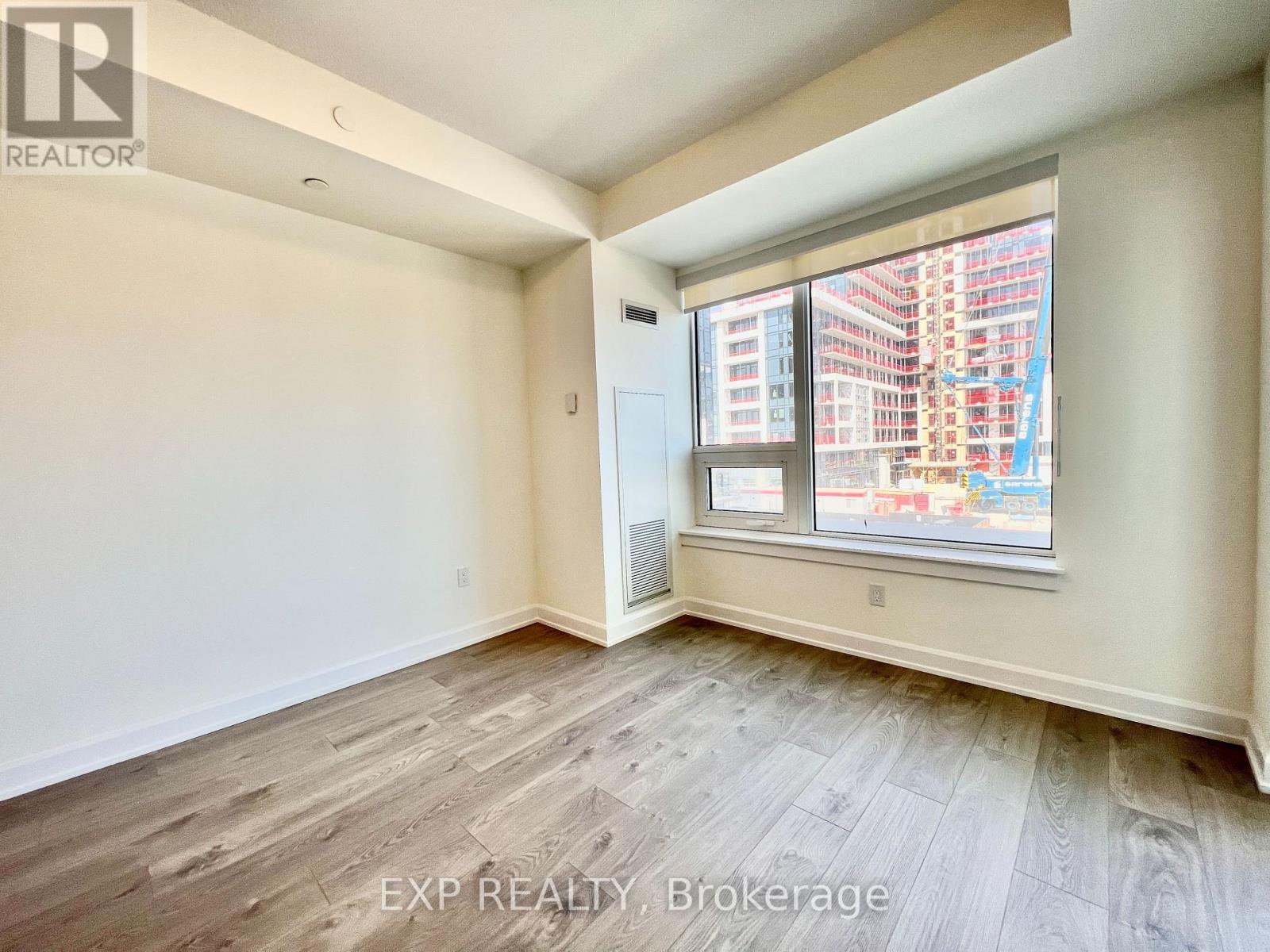 305 - 3200 William Coltson Avenue, Oakville, Ontario  L6H 7C2 - Photo 11 - W12588922