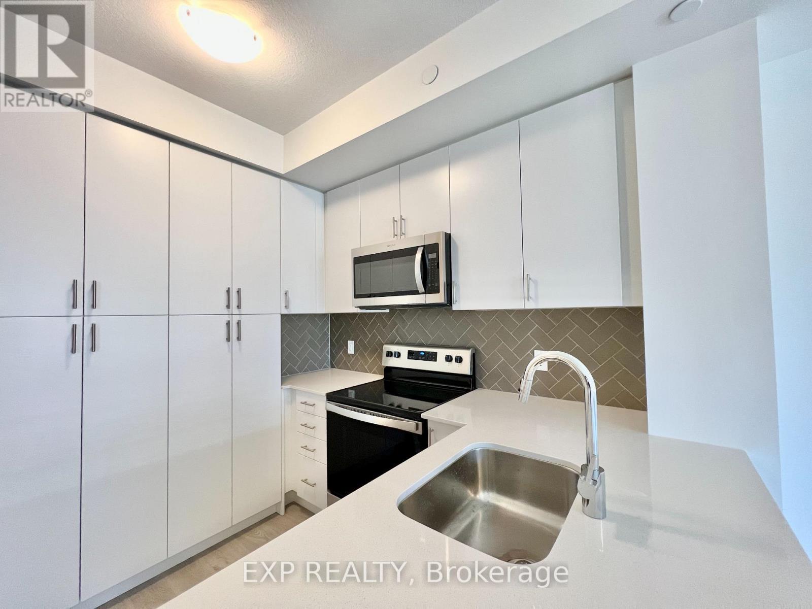 305 - 3200 William Coltson Avenue, Oakville, Ontario  L6H 7C2 - Photo 9 - W12588922