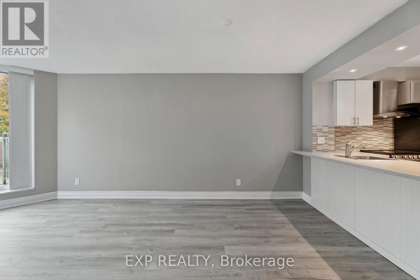 301 - 140 Dunlop Street E, Barrie, Ontario  L4M 6H9 - Photo 22 - S12561472