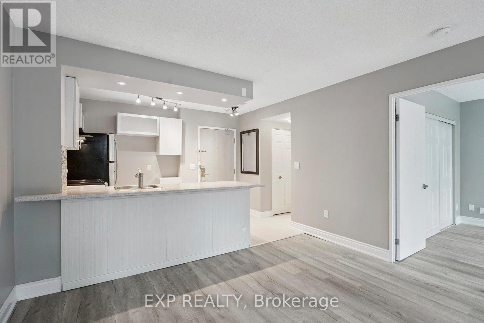 301 - 140 Dunlop Street E, Barrie, Ontario  L4M 6H9 - Photo 20 - S12561472