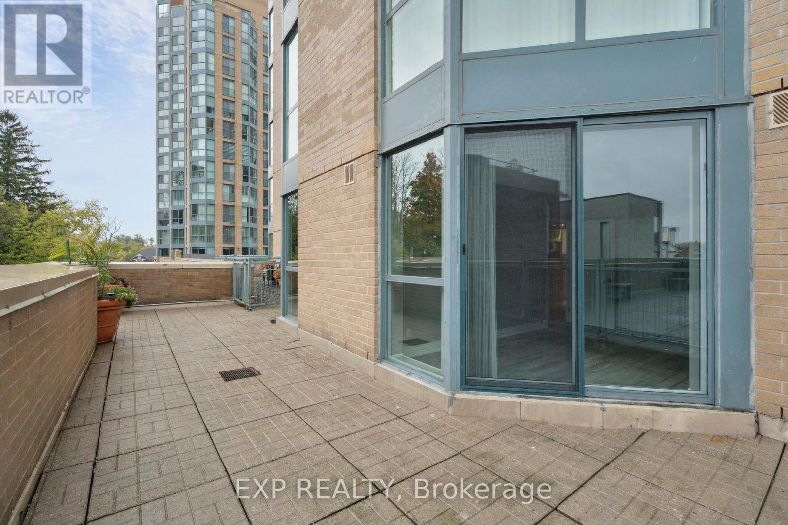 301 - 140 Dunlop Street E, Barrie, Ontario  L4M 6H9 - Photo 35 - S12561472