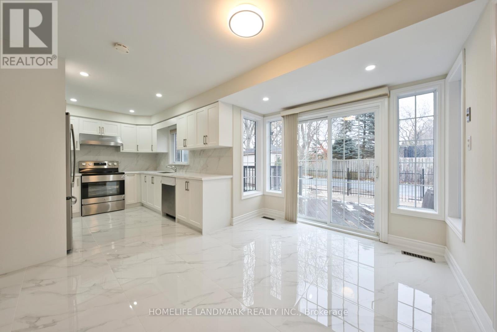 18 Glen Dhu Drive, Whitby, Ontario  L1R 1J5 - Photo 10 - E12588934