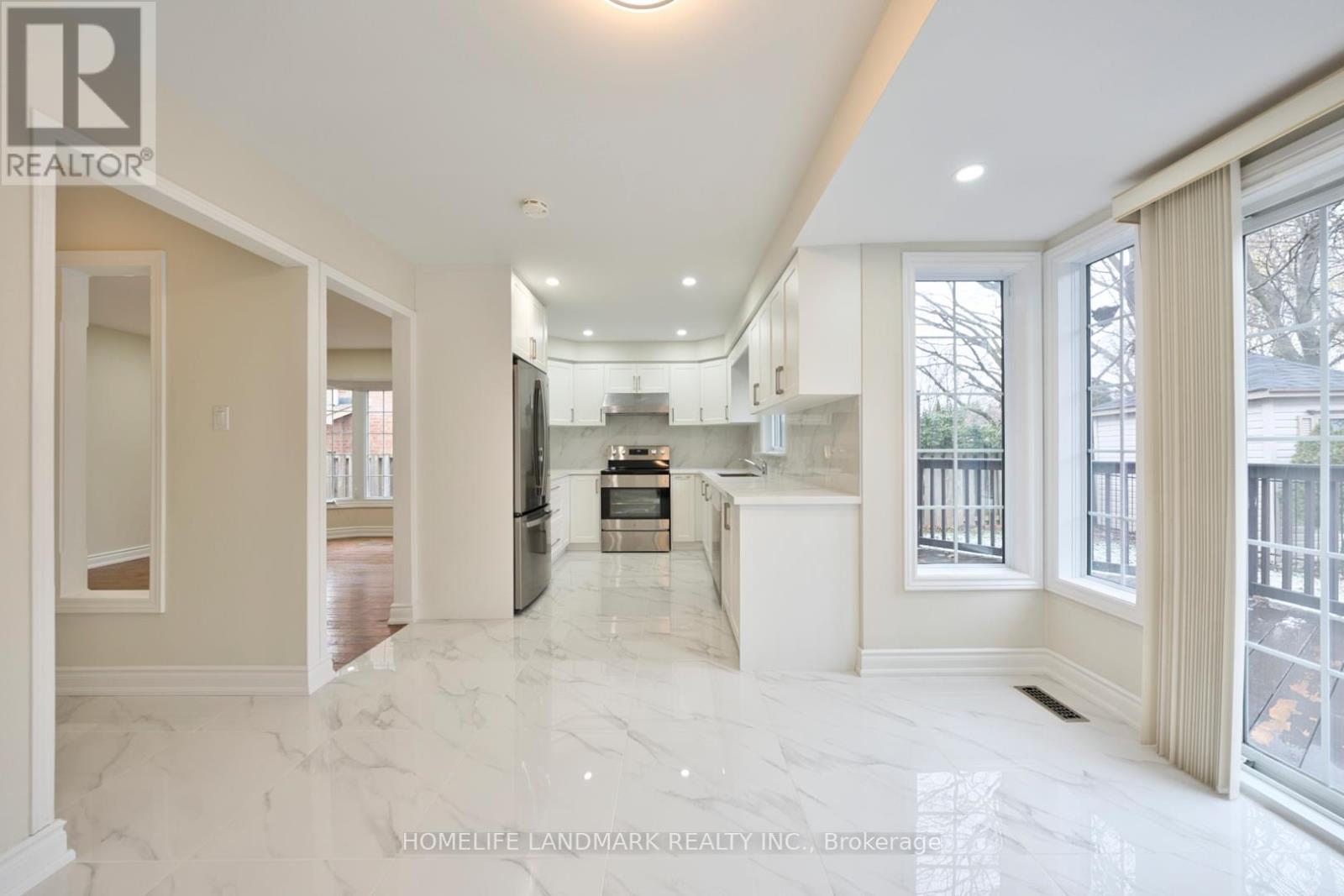 18 Glen Dhu Drive, Whitby, Ontario  L1R 1J5 - Photo 12 - E12588934