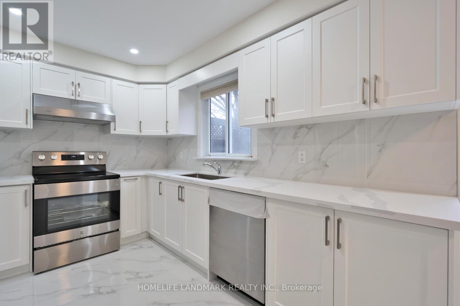 18 Glen Dhu Drive, Whitby, Ontario  L1R 1J5 - Photo 13 - E12588934