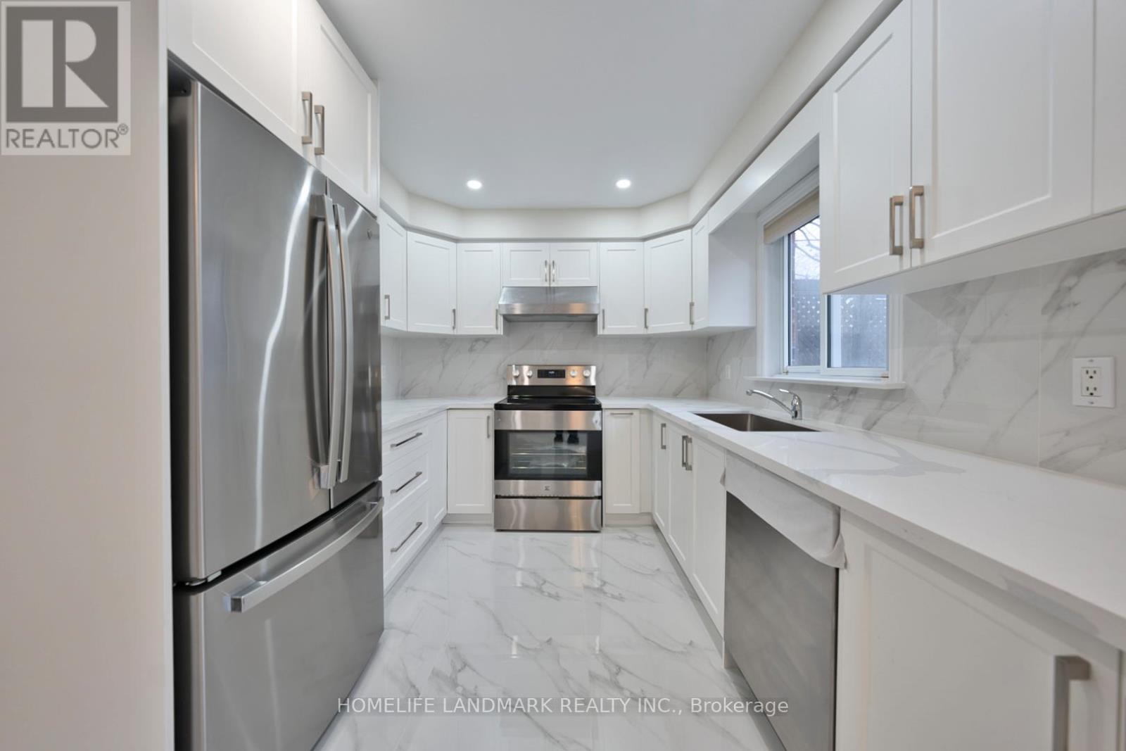 18 Glen Dhu Drive, Whitby, Ontario  L1R 1J5 - Photo 14 - E12588934