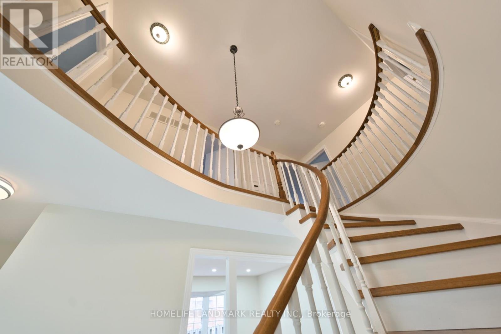 18 Glen Dhu Drive, Whitby, Ontario  L1R 1J5 - Photo 20 - E12588934