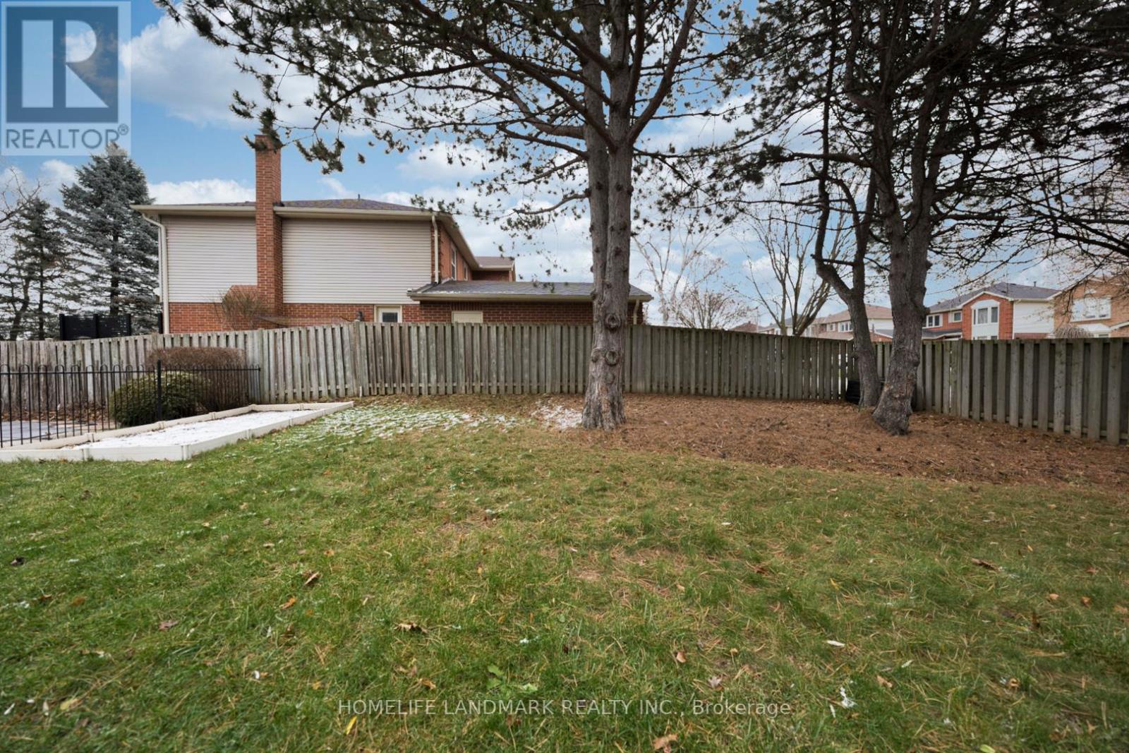 18 Glen Dhu Drive, Whitby, Ontario  L1R 1J5 - Photo 49 - E12588934