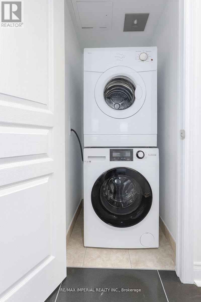 606 - 75 South Town Centre Boulevard, Markham, Ontario  L6G 0B3 - Photo 10 - N12588936