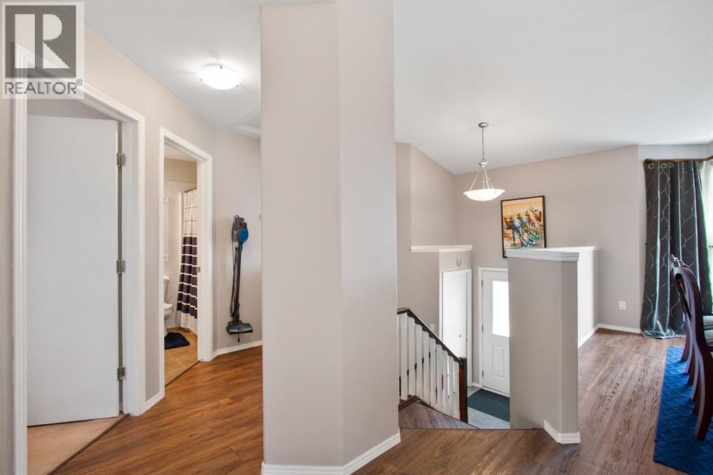 40 Douglas Close, Penhold, Alberta  T0M 1R0 - Photo 6 - A2258351