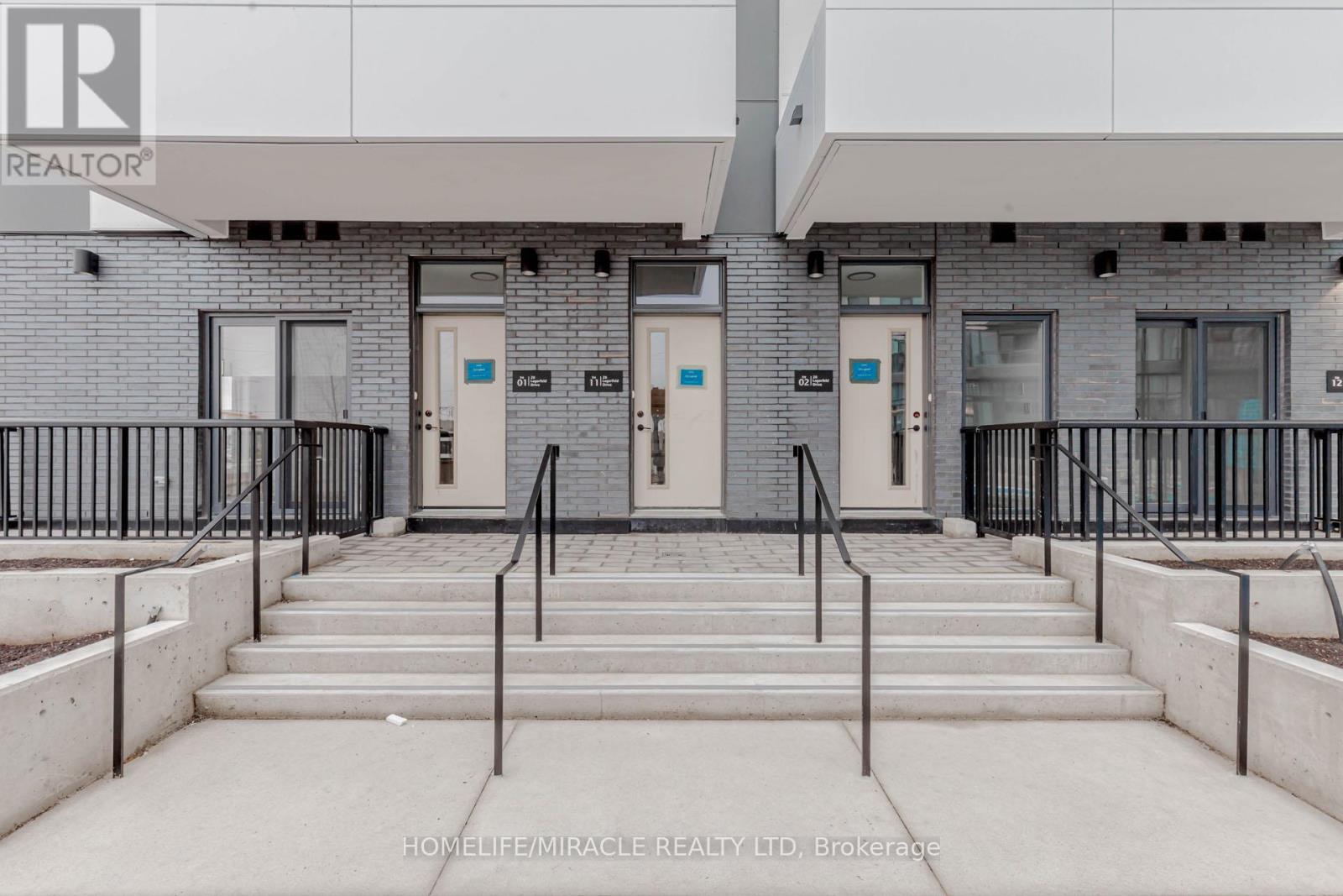 11 - 20 Lagerfeld Drive, Brampton, Ontario  L7A 5L5 - Photo 4 - W12588938