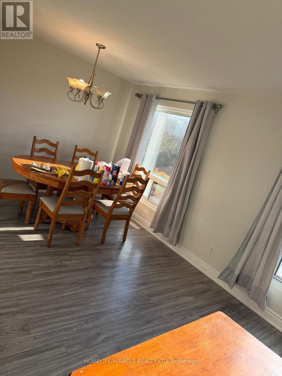 96 Carleton Place, Brampton, Ontario  L6T 3Z4 - Photo 6 - W12576896