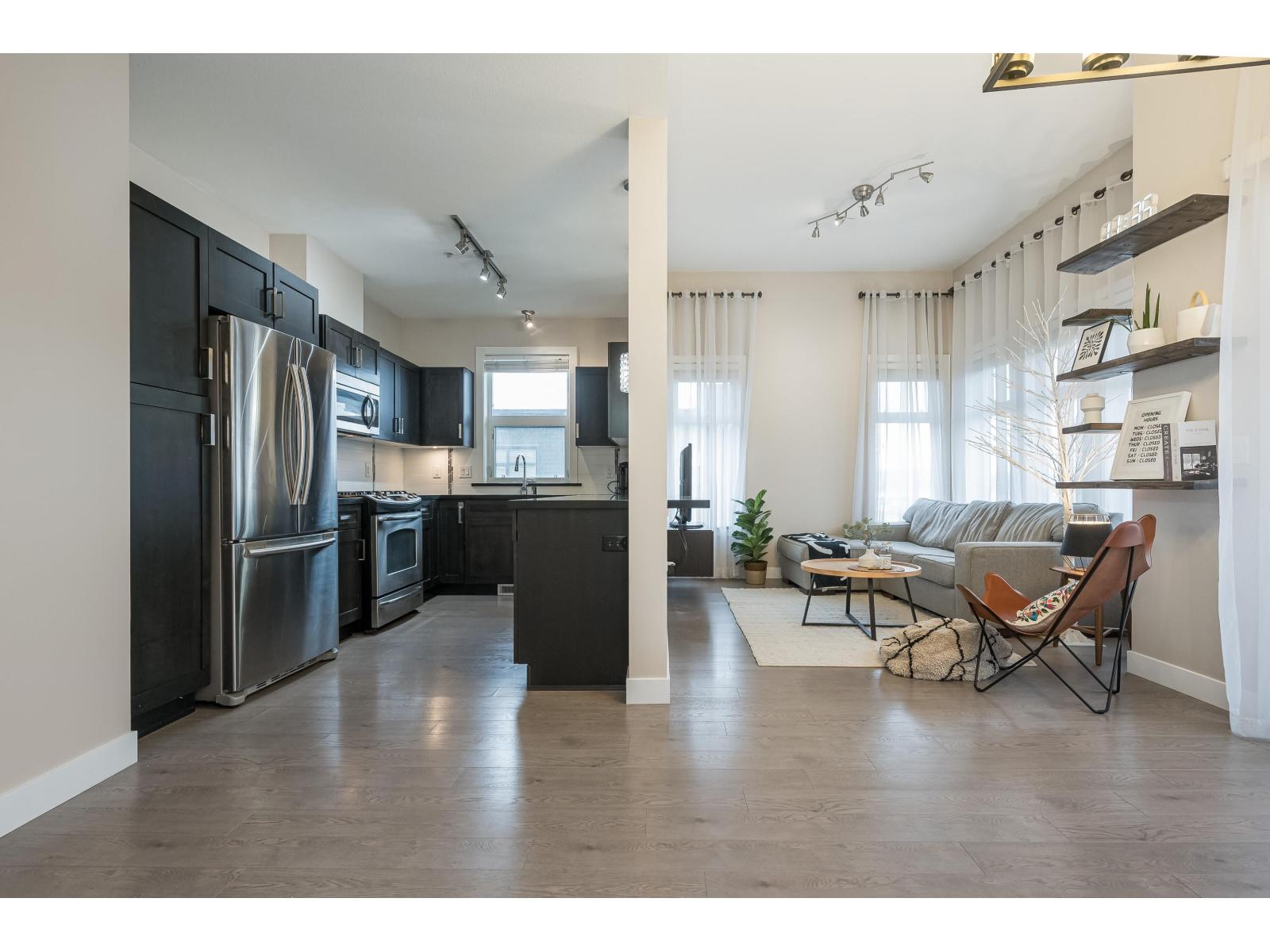 403 20068 Fraser Highway, Langley, British Columbia  V3A 0H2 - Photo 6 - R3057877