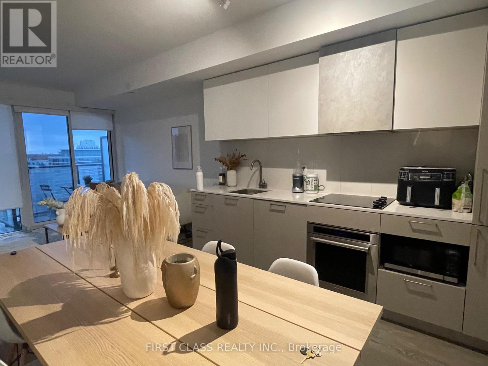 2808 - 19 Western Battery Road, Toronto, Ontario  M6K 3S4 - Photo 4 - C12588944