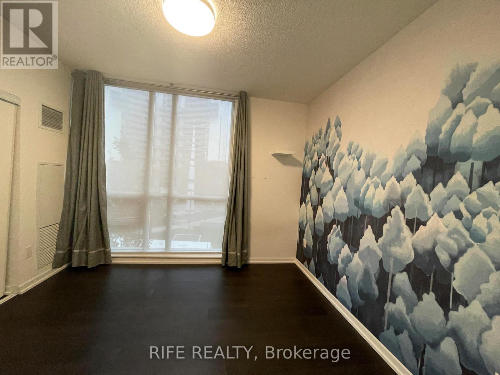 212 - 66 Forest Manor Road, Toronto, Ontario  M2J 0B7 - Photo 13 - C12588950