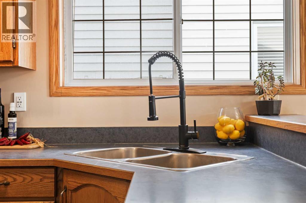 306 Coventry Road Ne, Calgary, Alberta  T3K 5K5 - Photo 14 - A2270908