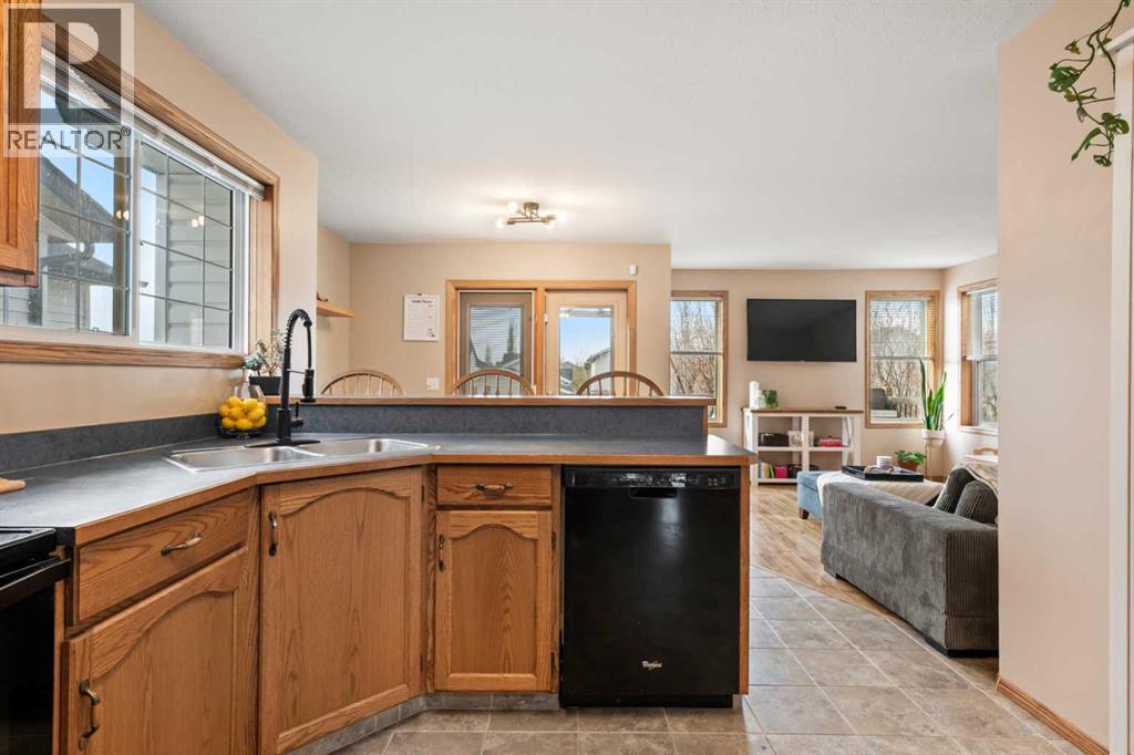 306 Coventry Road Ne, Calgary, Alberta  T3K 5K5 - Photo 15 - A2270908