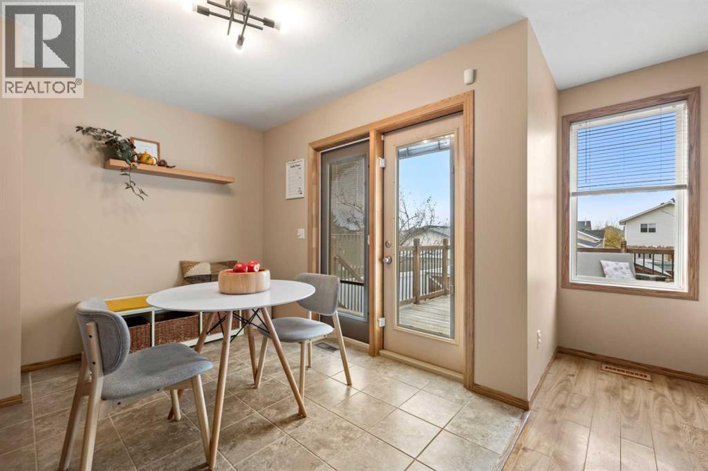 306 Coventry Road Ne, Calgary, Alberta  T3K 5K5 - Photo 9 - A2270908