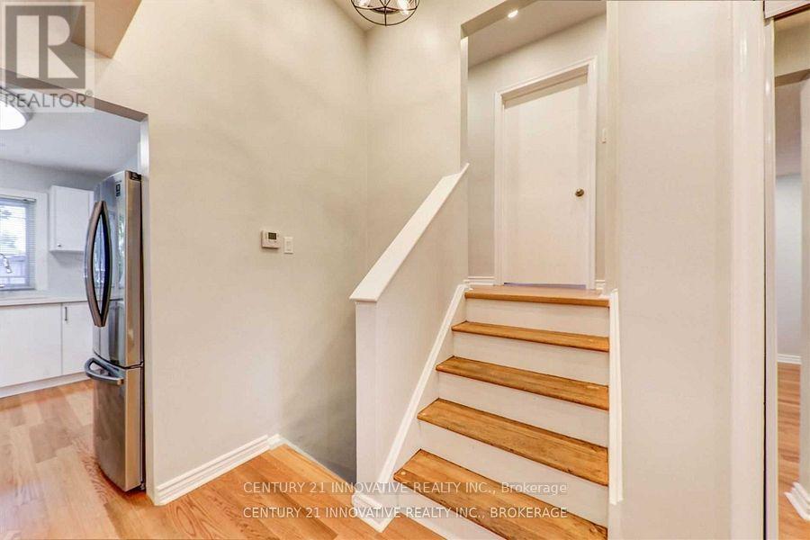 Main - 886 Brimorton Drive, Toronto (Morningside), Ontario  M1G 2T6 - Photo 9 - E12549512