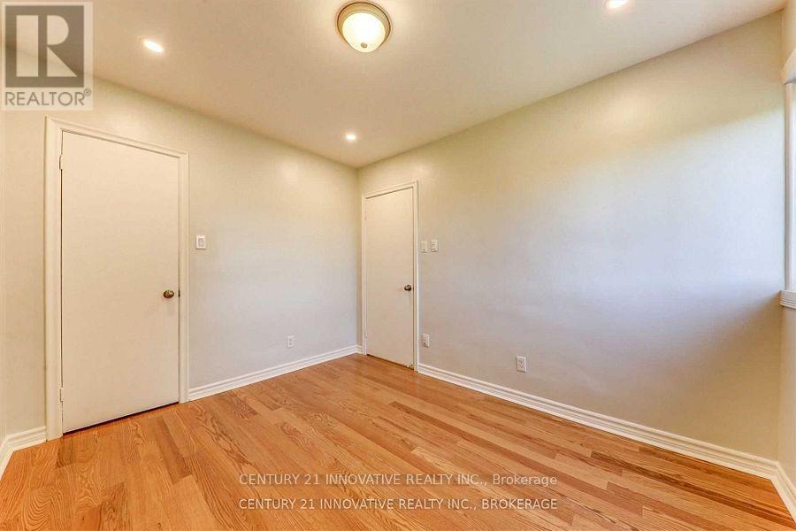 Main - 886 Brimorton Drive, Toronto (Morningside), Ontario  M1G 2T6 - Photo 7 - E12549512