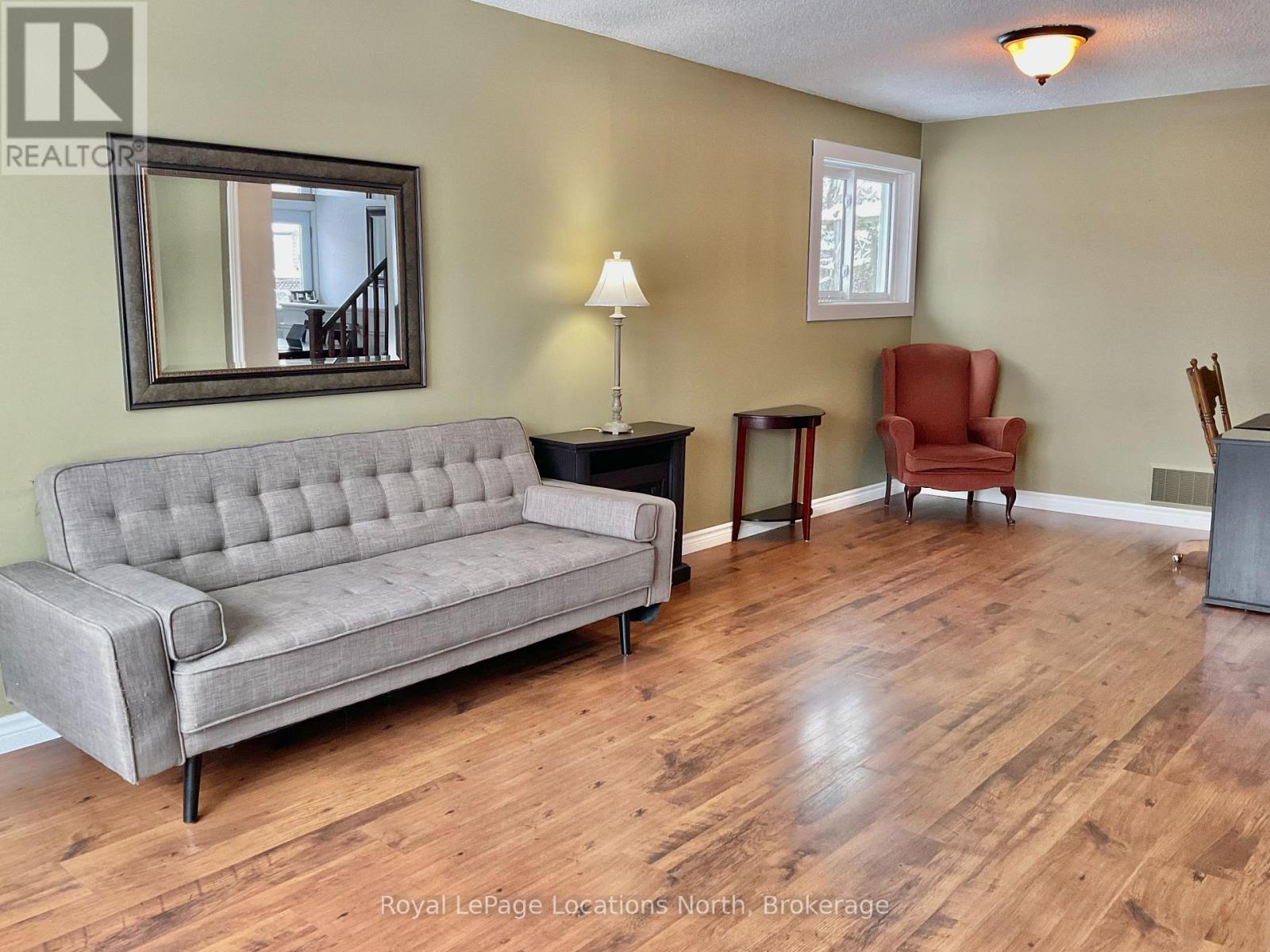 248 Eric Street, Clearview, Ontario  L0M 1S0 - Photo 14 - S12588966