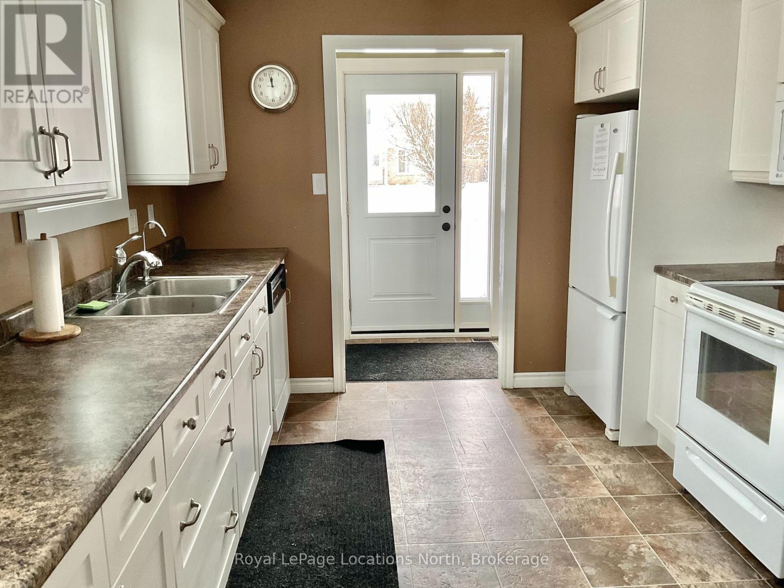 248 Eric Street, Clearview, Ontario  L0M 1S0 - Photo 6 - S12588966