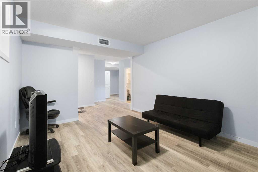 529 Saddlelake Drive Ne, Calgary, Alberta  T3J 0R5 - Photo 34 - A2268914