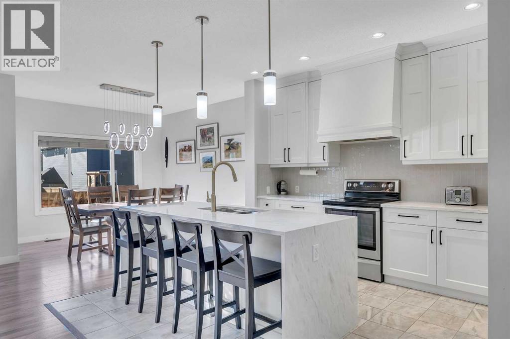 1535 Ravensmoor Way Se, Airdrie, Alberta  T4A 0V9 - Photo 2 - A2267306