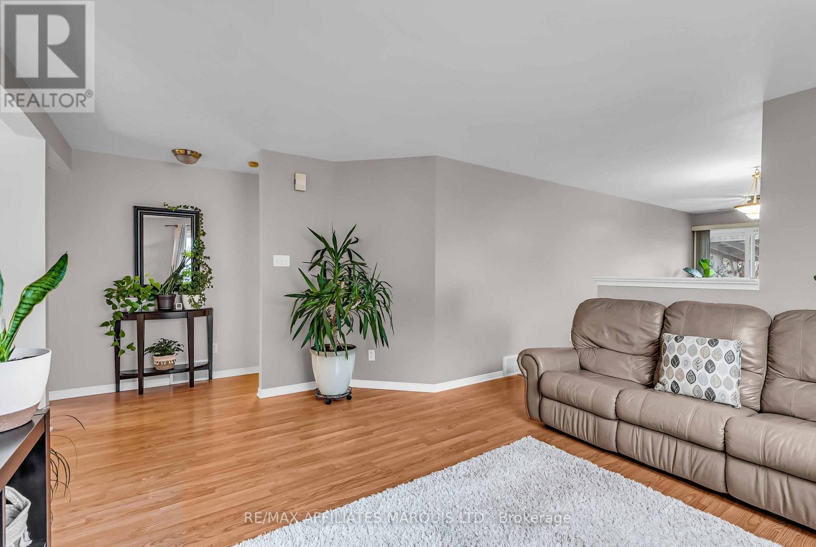 213 Northwoods Crescent, Cornwall, Ontario  K6H 7G1 - Photo 3 - X12588972