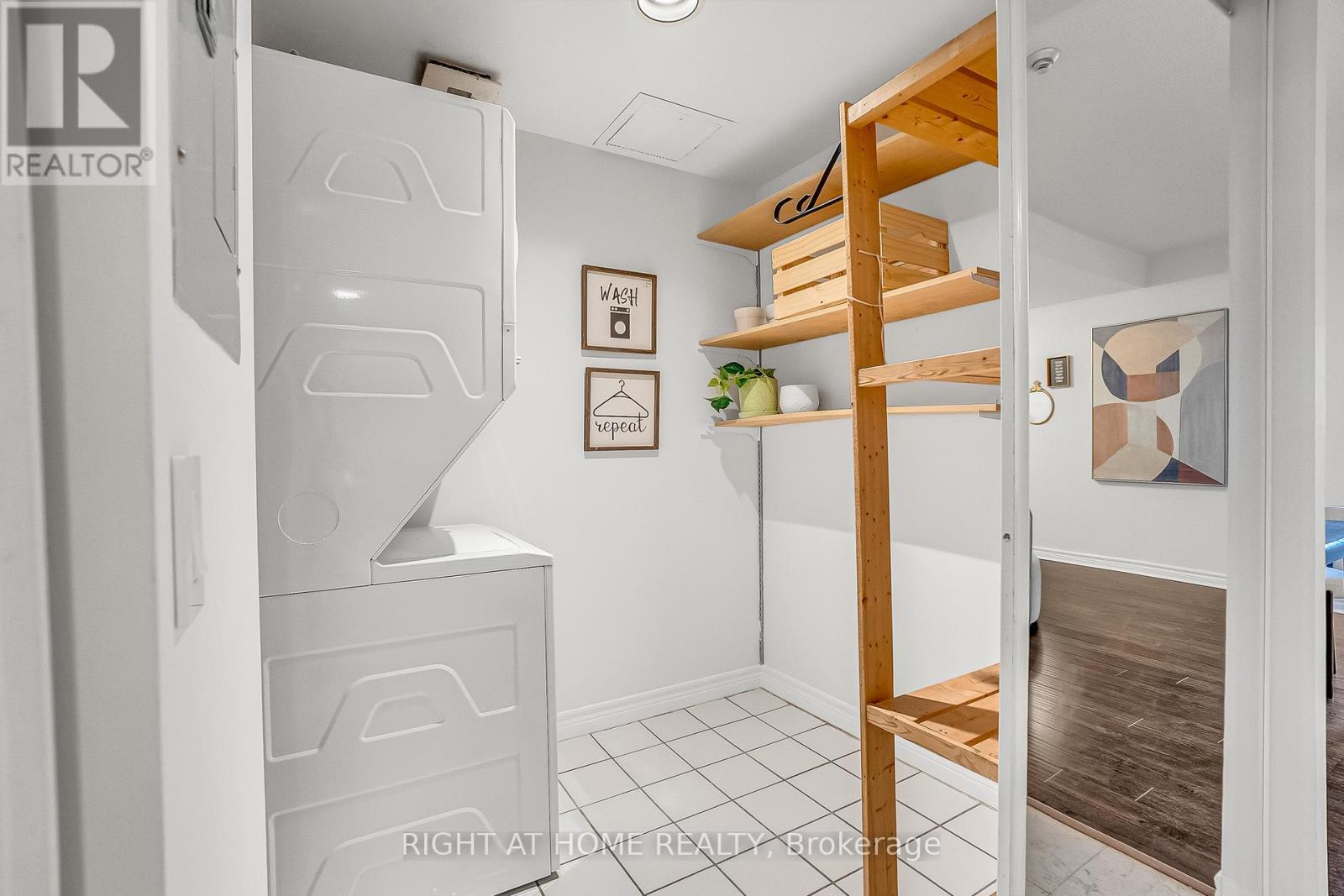 1601 - 152 St. Patrick Street, Toronto, Ontario  M5T 3J9 - Photo 18 - C12588960