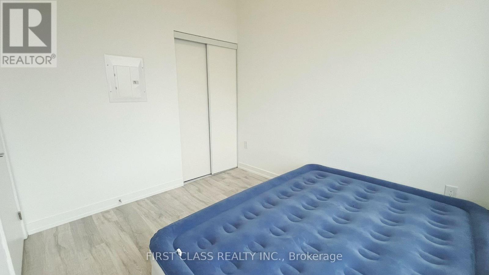 911 - 7 Golden Lion Heights, Toronto, Ontario  M2M 0C1 - Photo 13 - C12588970