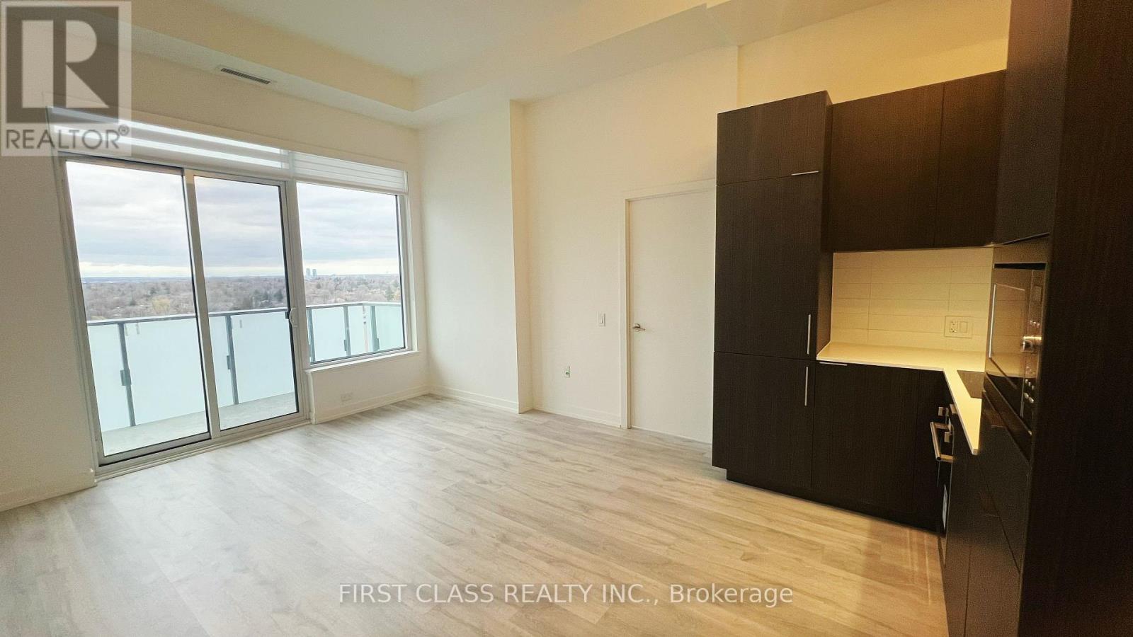 911 - 7 Golden Lion Heights, Toronto, Ontario  M2M 0C1 - Photo 2 - C12588970