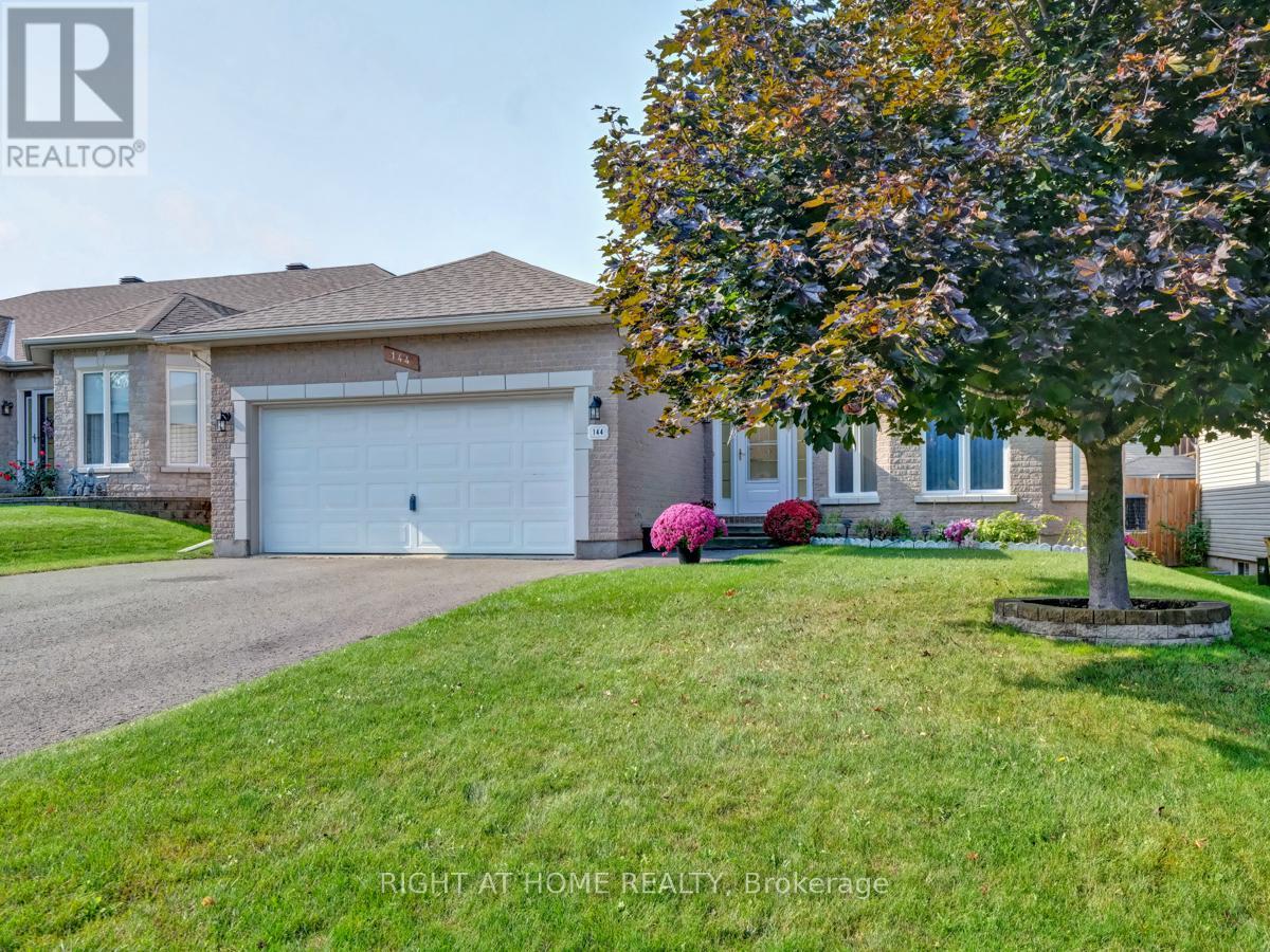 144 Sandra Crescent, Clarence-Rockland, Ontario  K4K 1R7 - Photo 2 - X12588980