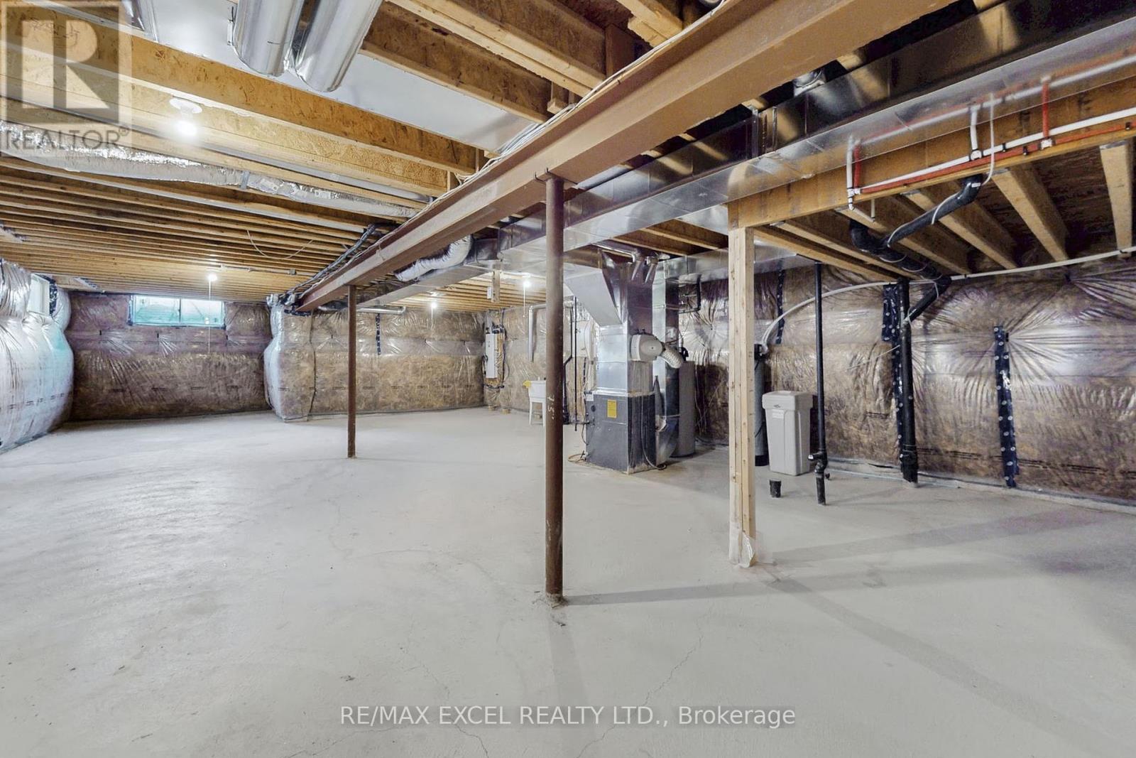 6 Kavanagh Avenue, East Gwillimbury, Ontario L0G 1V0 - Photo 47 - N12588988