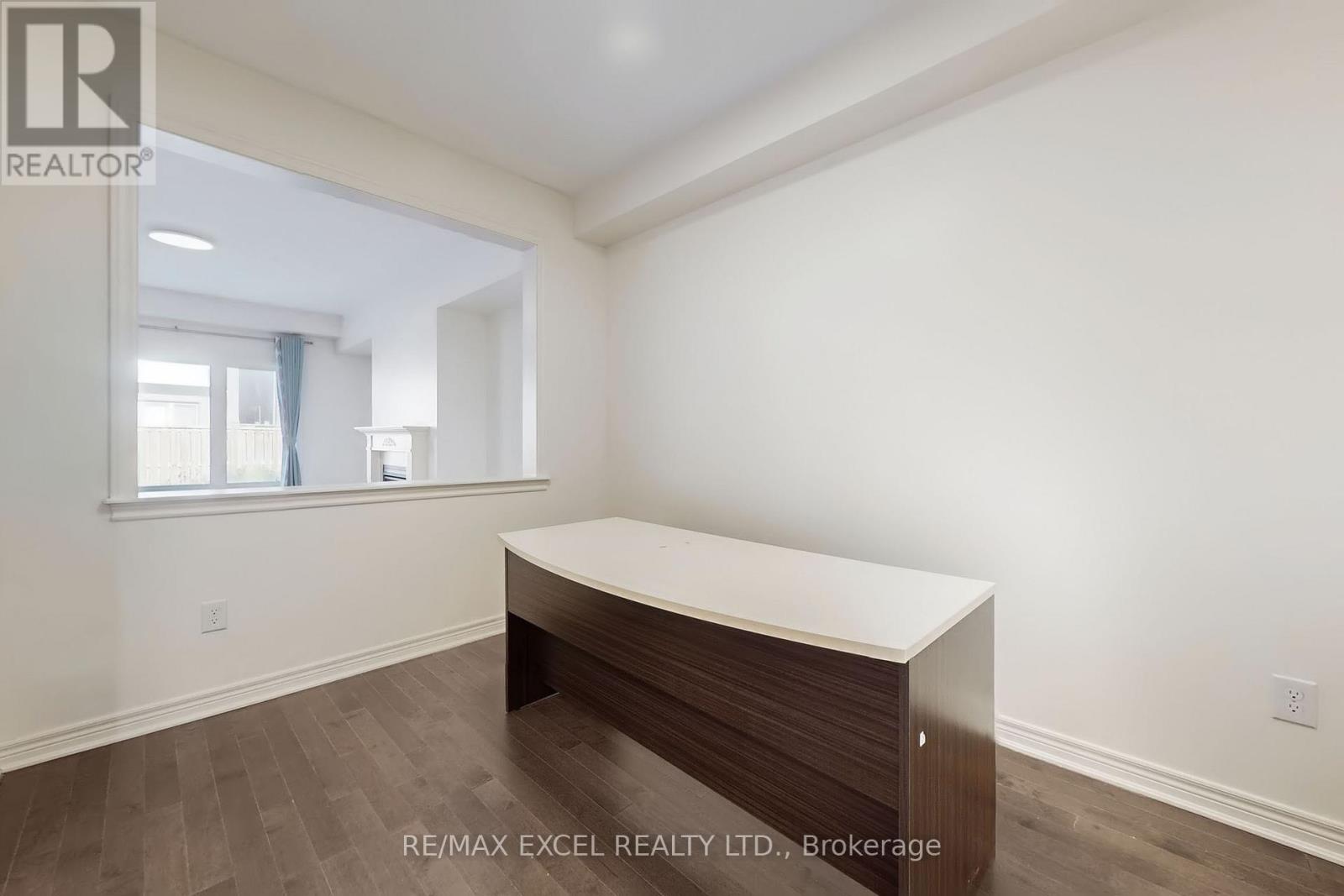 6 Kavanagh Avenue, East Gwillimbury, Ontario L0G 1V0 - Photo 6 - N12588988