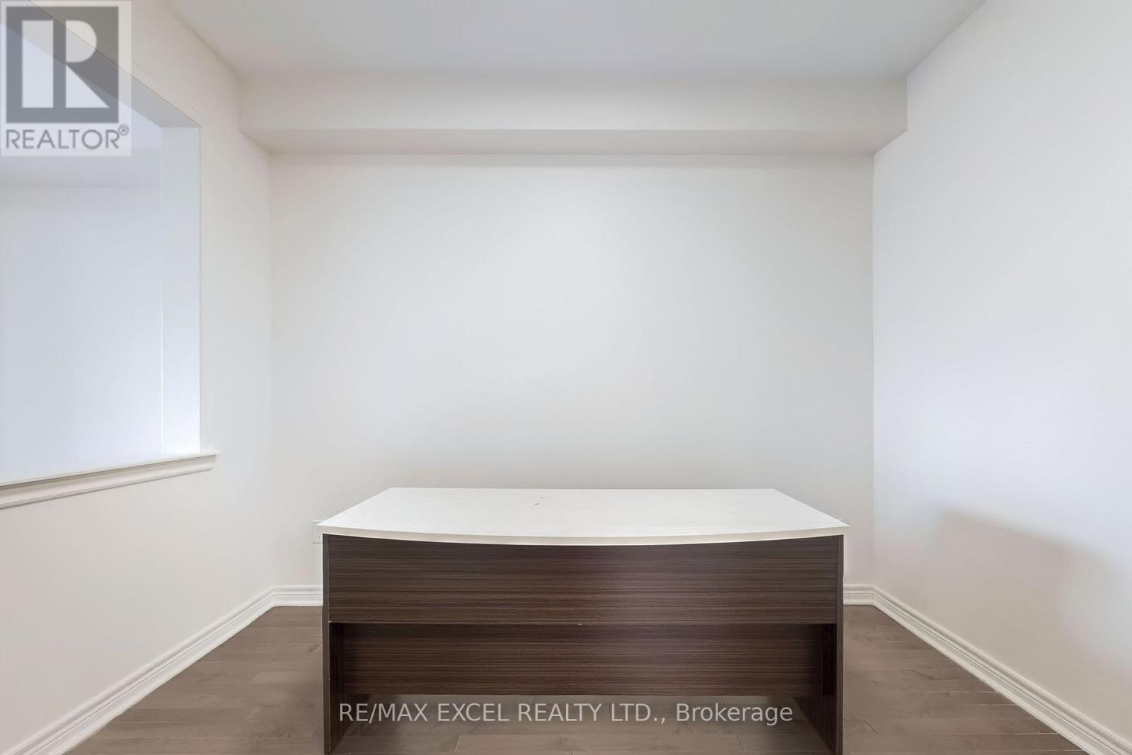 6 Kavanagh Avenue, East Gwillimbury, Ontario L0G 1V0 - Photo 8 - N12588988