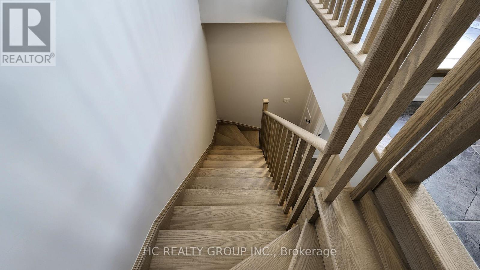 46 York Downs Boulevard, Markham, Ontario L6C 3K3 - Photo 33 - N12588990