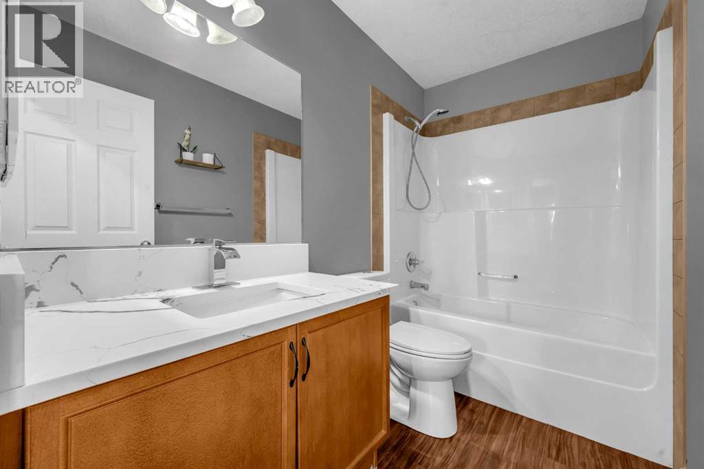 201 Morningside Gardens Sw, Airdrie, Alberta  T4B 0C9 - Photo 8 - A2252532