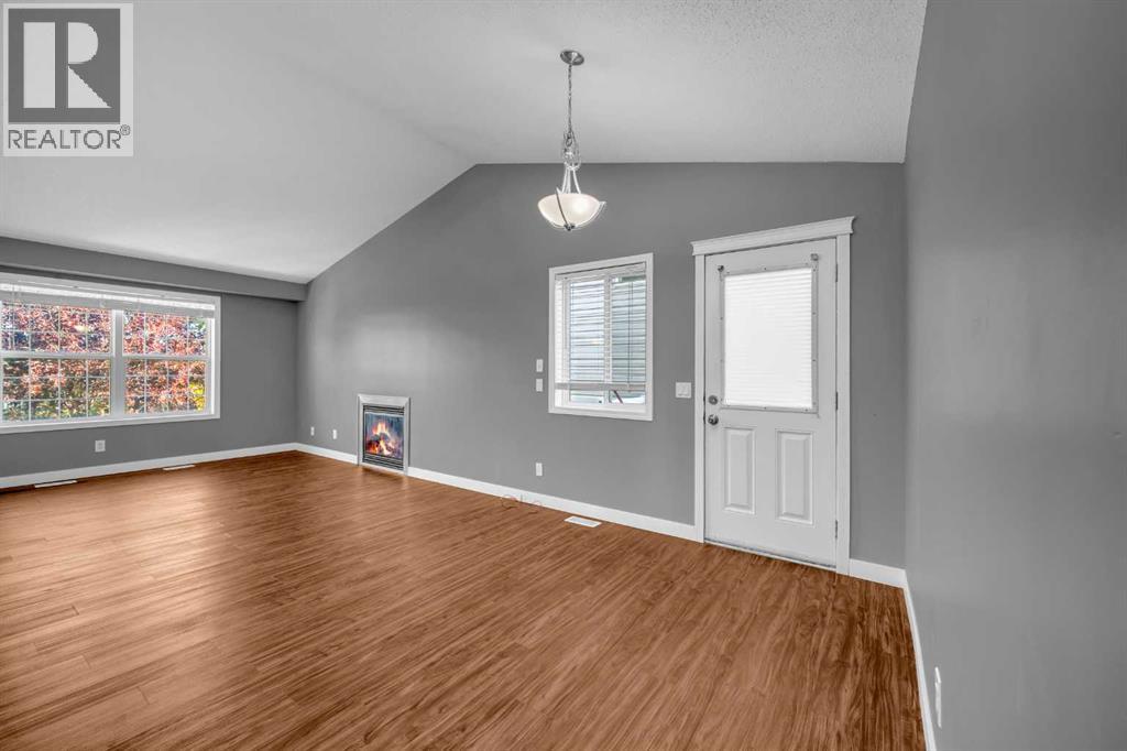 201 Morningside Gardens Sw, Airdrie, Alberta  T4B 0C9 - Photo 3 - A2252532