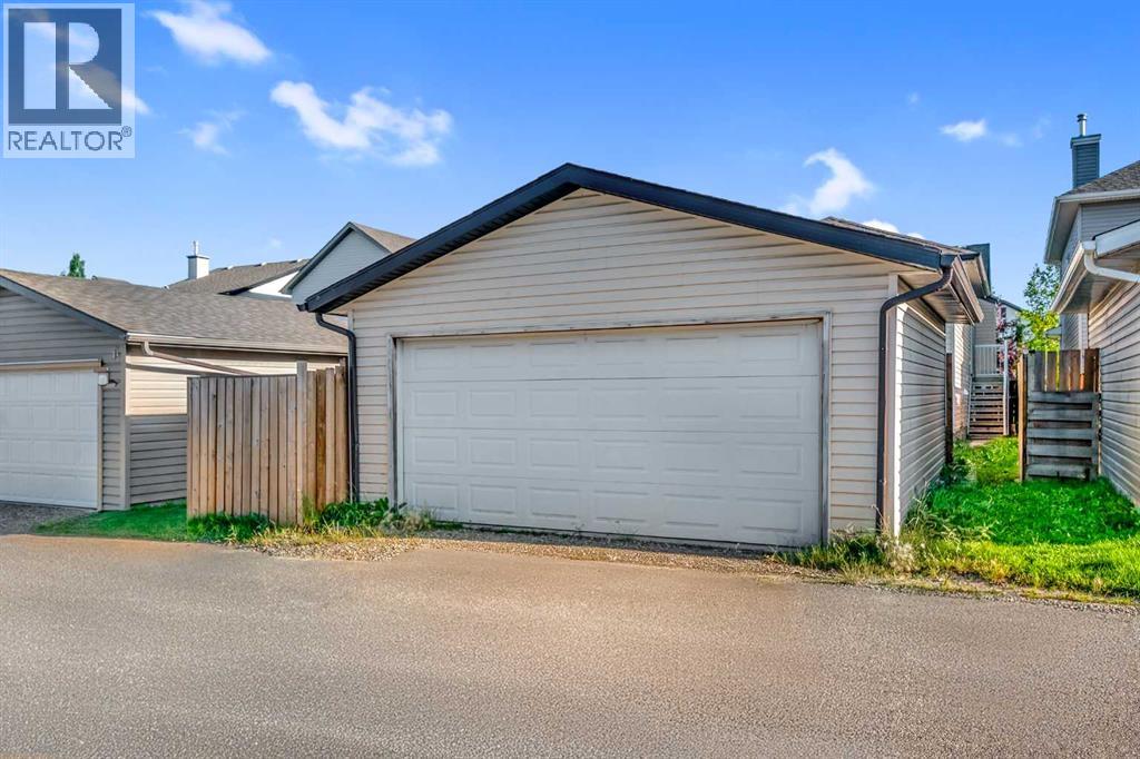 201 Morningside Gardens Sw, Airdrie, Alberta  T4B 0C9 - Photo 42 - A2252532