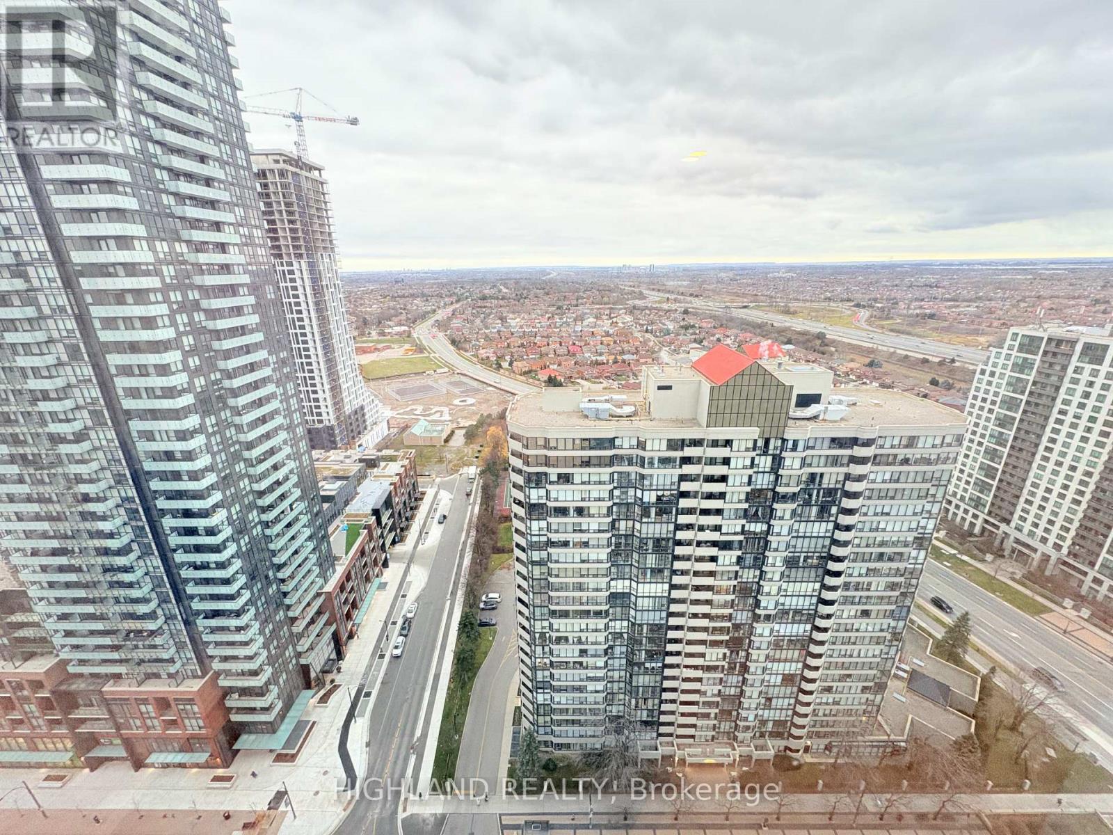 2609 - 395 Square One Drive, Mississauga, Ontario  L5B 0P6 - Photo 10 - W12588986