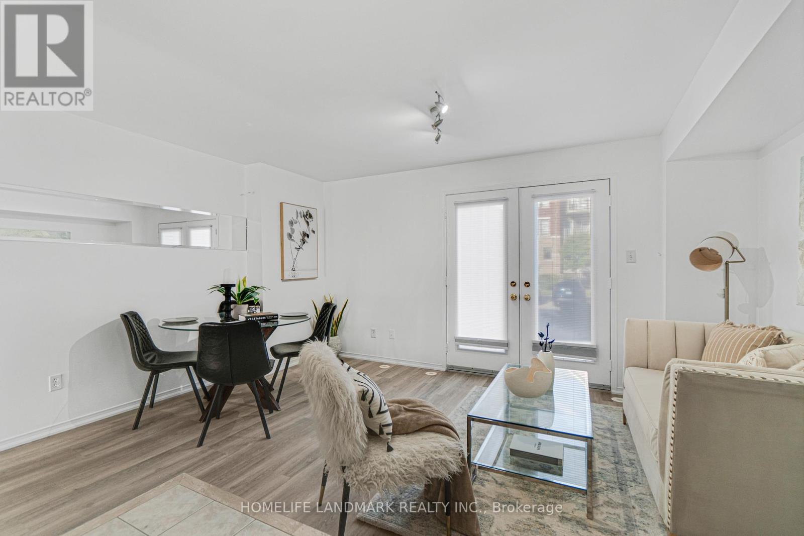 8 - 5025 Ninth Line, Mississauga, Ontario L5M 0E9 - Photo 3 - W12399055