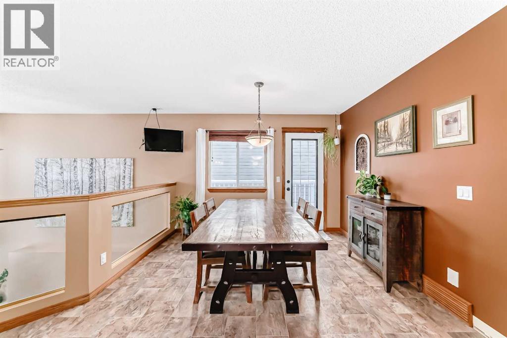 203 Hidden Spring Green Nw, Calgary, Alberta  T3A 5N4 - Photo 10 - A2272070