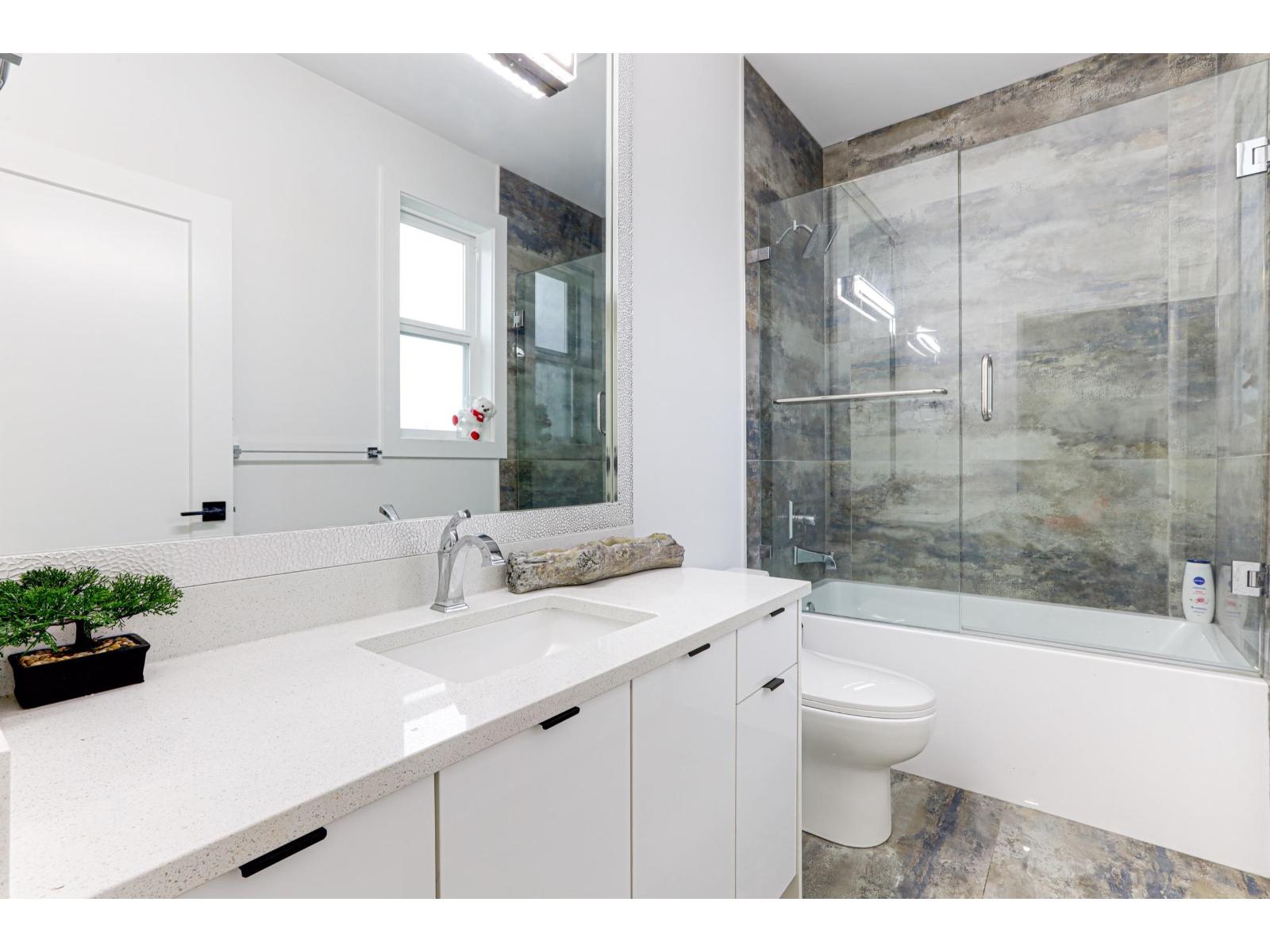 19649 31a Avenue, Langley, British Columbia  V2Z 0B2 - Photo 35 - R3070438